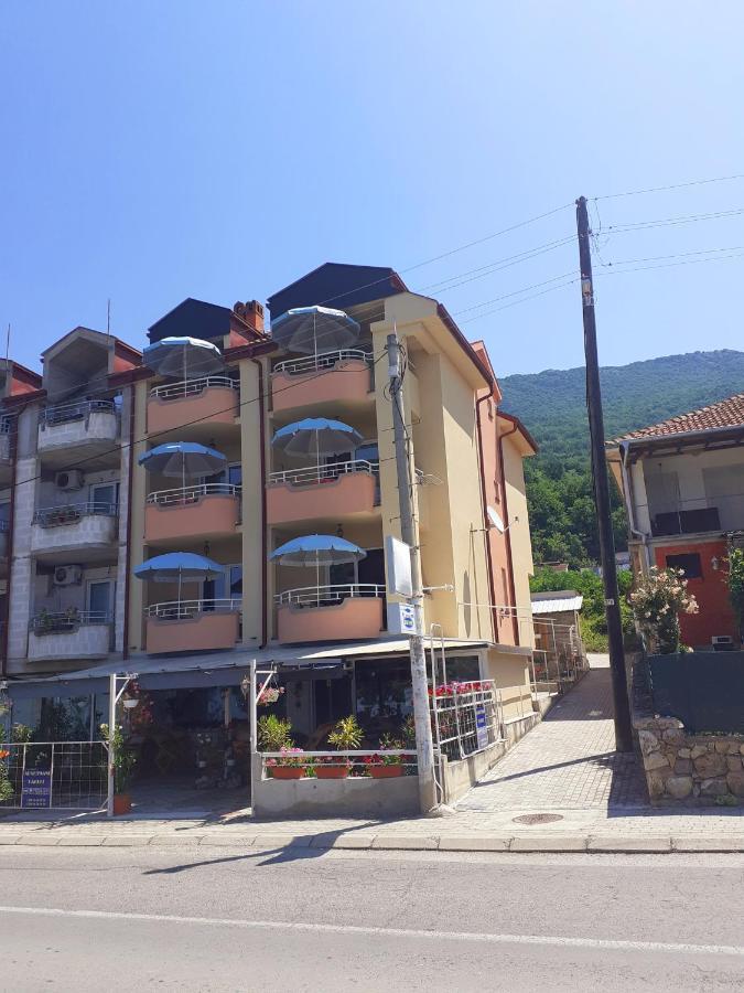 Apartmani Bakule Pestani Exterior photo