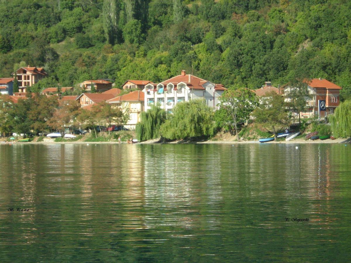 Apartmani Bakule Pestani Exterior photo
